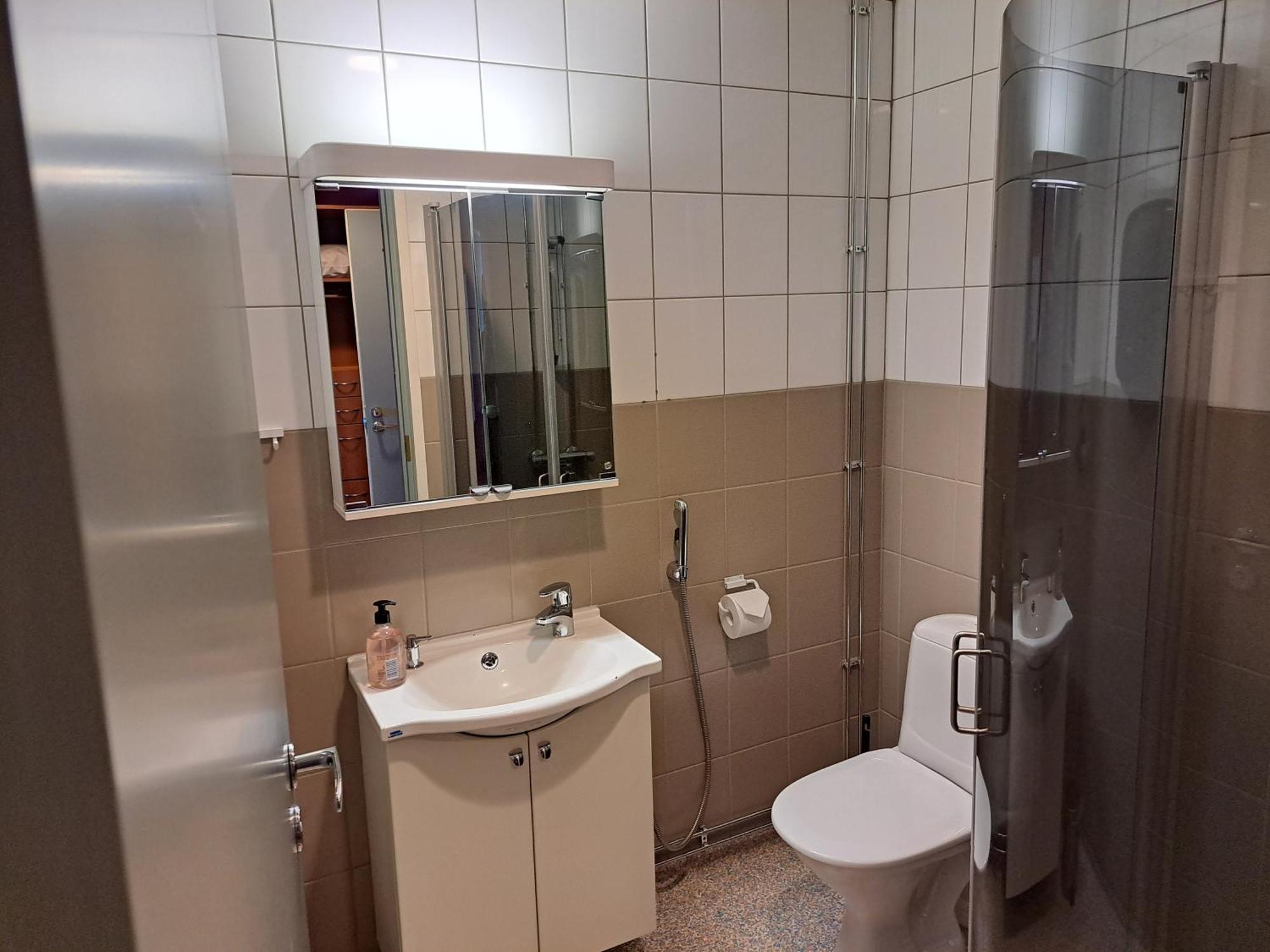 Hotell Hotelli Kaersaemaeki